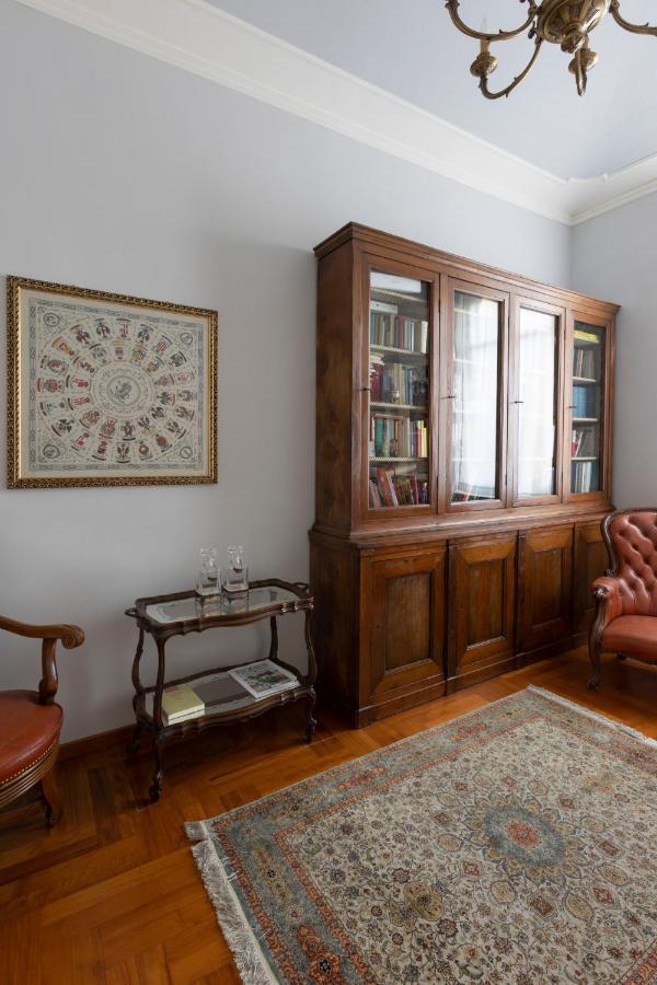 Re Umberto Luxury Apartment Turin Bagian luar foto