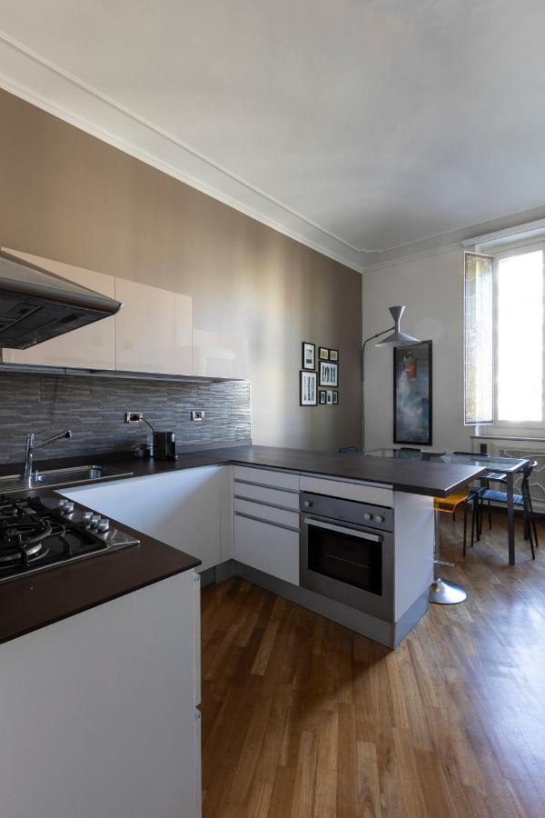 Re Umberto Luxury Apartment Turin Bagian luar foto