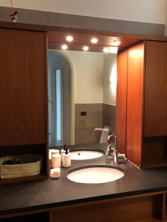 Re Umberto Luxury Apartment Turin Bagian luar foto